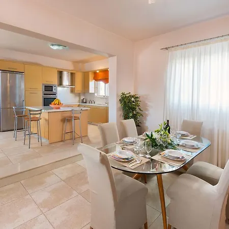 Marysol Luxury
