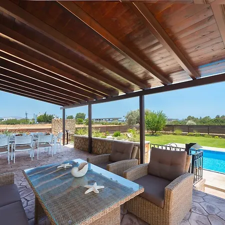 Marysol Luxury Vilă